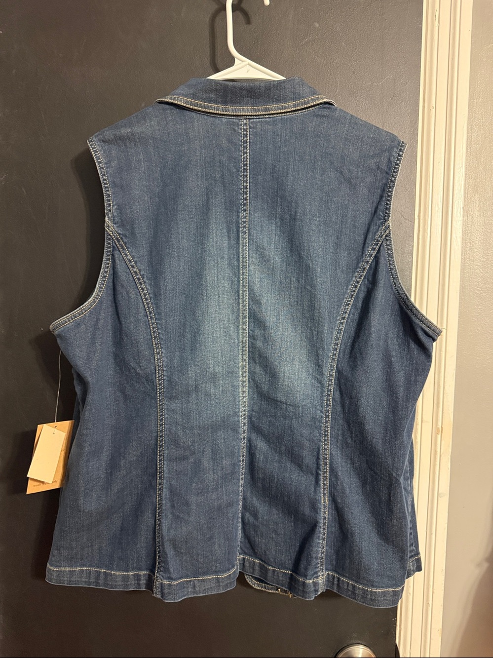 Coldwater Creek Notch Lapel Denim Vest Size: W20 - Picture 2 of 9